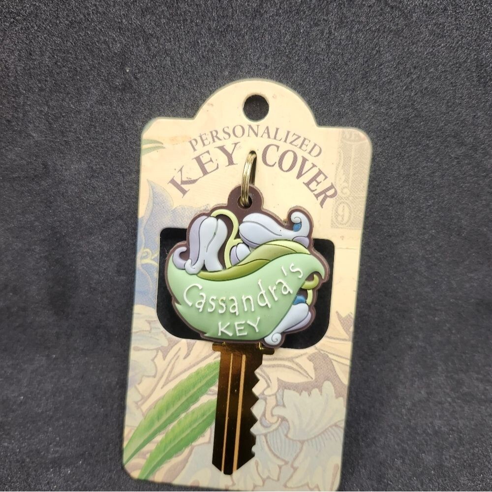 Cassandra  Key Cover Free White Iris Rhizome